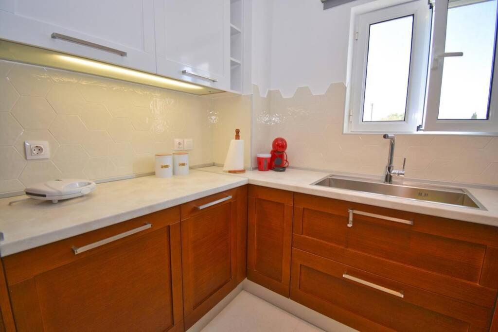 Potamos Deluxe White Apartment Buitenkant foto